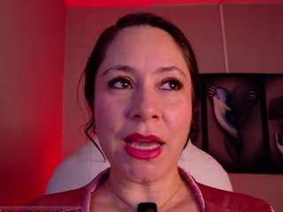 lucia-milf webcam