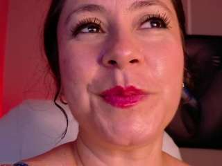 Lucia MILF