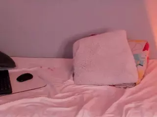 Lucia MILF's Live Sex Cam Show