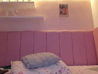 Live webcam model stefaagomez on Soda Cams