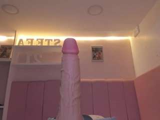 Live webcam model stefaagomez on Soda Cams