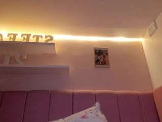 Live webcam model stefaagomez on Soda Cams