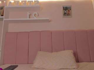 Live webcam model stefaagomez on Soda Cams