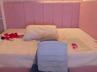 le modèle stefaagomez est en webcam porno dans un show sur le site camsoda, il possède les tags suivants: amateur,masturbation,young-adult,toys,thong,tease,squirting,spank,solo,ass,pussy,sexcam,lush,blowjob,asshole,lovense,bj,bedroom,blue-eyes,control