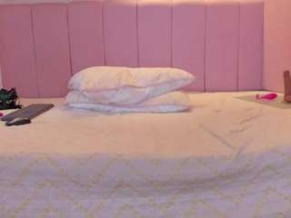 Live webcam model stefaagomez on Soda Cams