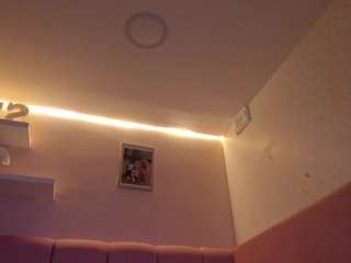 Live webcam model stefaagomez on Soda Cams