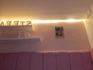 Live webcam model stefaagomez on Soda Cams