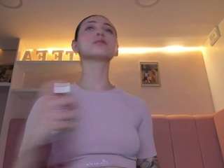 Stefaagomez's cam show statistics and live stream