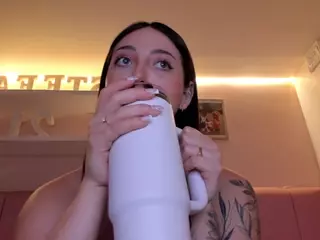 stefaagomez's Live Sex Cam Show
