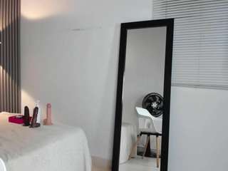 amatista-lewis live webcam show