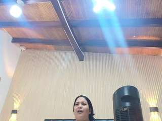 laylabbw Live Webcam on CamSoda