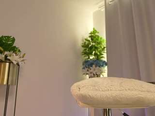 le modèle mimmyfit est en webcam porno dans un show sur le site camsoda, il possède les tags suivants: ass,lovense,toys,tease,tattoos,strip,squirter,squirt,shaved pussy,pussy,oil,no smoking,no drinking,ass bouncing,naked,lush,natural,latina,blowjob,asshole