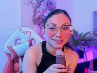 luucyjoness chat room