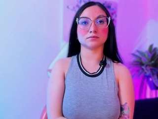  luucyjoness chat room