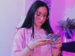  luucyjoness chat room