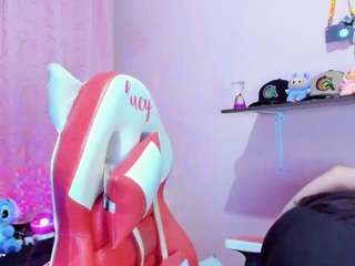 Lucy Joness live cam preview