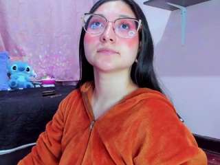 Lucy Joness live cam preview