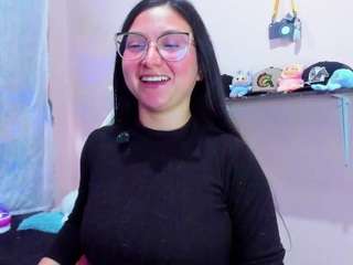 Lucy Joness live cam preview