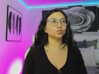 Lucy Joness's Live Sex Cam Show