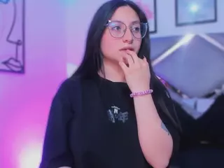 Lucy Joness's Live Sex Cam Show