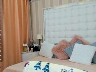 kinkyofficee from CamSoda is Freechat
