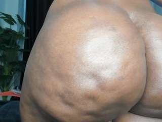 Lush Control The Biggest Ass Online Ride At Goal 5 Mins  #ebony #latina #ass #bigass #bigtits #lovense [4749 tokens remaining]