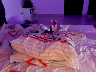 Moon's Live Sex Cam Show