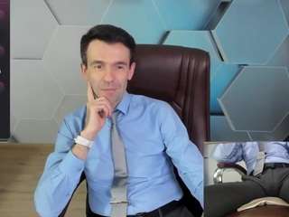 stevetiger Live Webcam on CamSoda