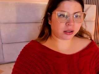 eymi-tomsom Live Webcam on CamSoda