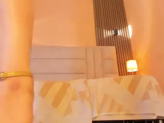 Eymi's Live Sex Cam Show