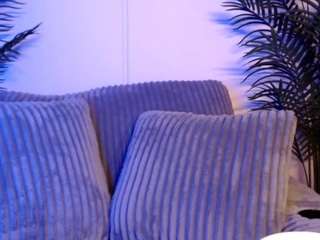 Live webcam model goddesscharliedollie on Soda Cams