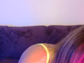 Goddesscharliedollie's Live Sex Cam Show