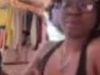 itstaylorofficial's CamSoda show and profile