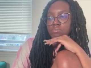 itstaylorofficial's CamSoda show and profile