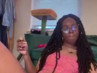 Live webcam model itstaylorofficial on Soda Cams