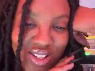 itstaylorofficial's CamSoda show and profile