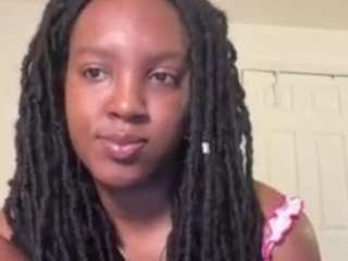 itstaylorofficial's CamSoda show and profile