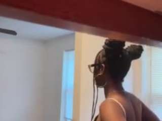 itstaylorofficial's live room
