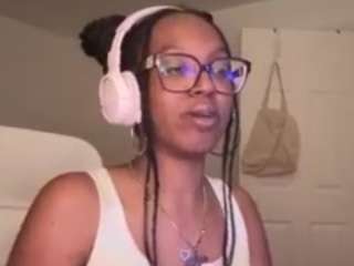 Itstaylorofficial's live stream