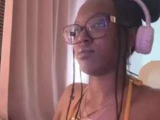 itstaylorofficial's live room