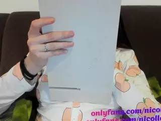NicolleStarrr's Live Sex Cam Show