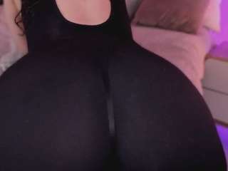 nicolle-w Live Webcam on CamSoda