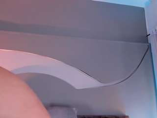 Curvy Nicolle
