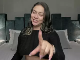 NICOLLE W's Live Sex Cam Show