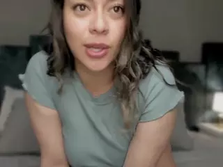 NICOLLE W's Live Sex Cam Show
