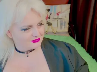 stiphlermom's Live Sex Cam Show