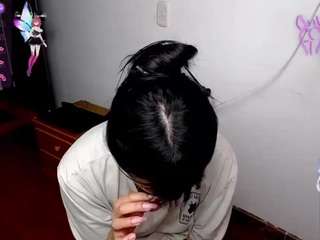 emerald00 Sex Cam Show