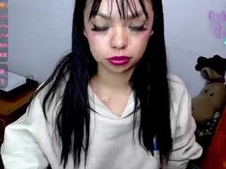 emerald00 live webcam show