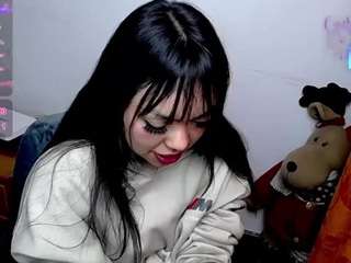 emerald00 live webcam show