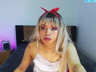 emerald00's Live Sex Cam Show